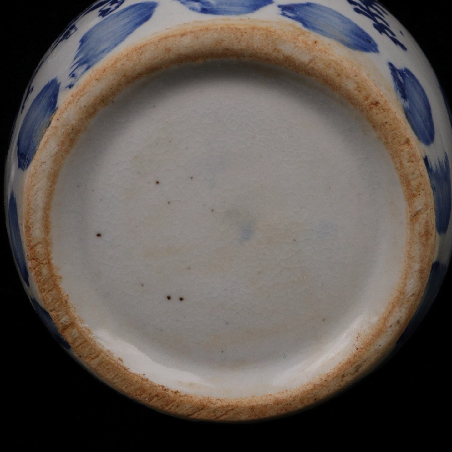 Blue and White Ghost Valley Descending Mountain Pattern Treasure Pearl Altar