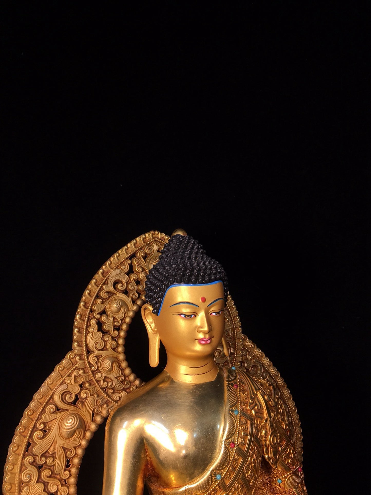 Bronze gilded statue of Shakyamuni Buddha