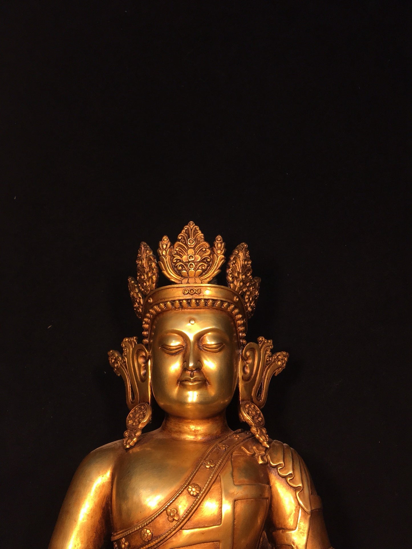 Bronze gilded statue of Guanyin Bodhisattva