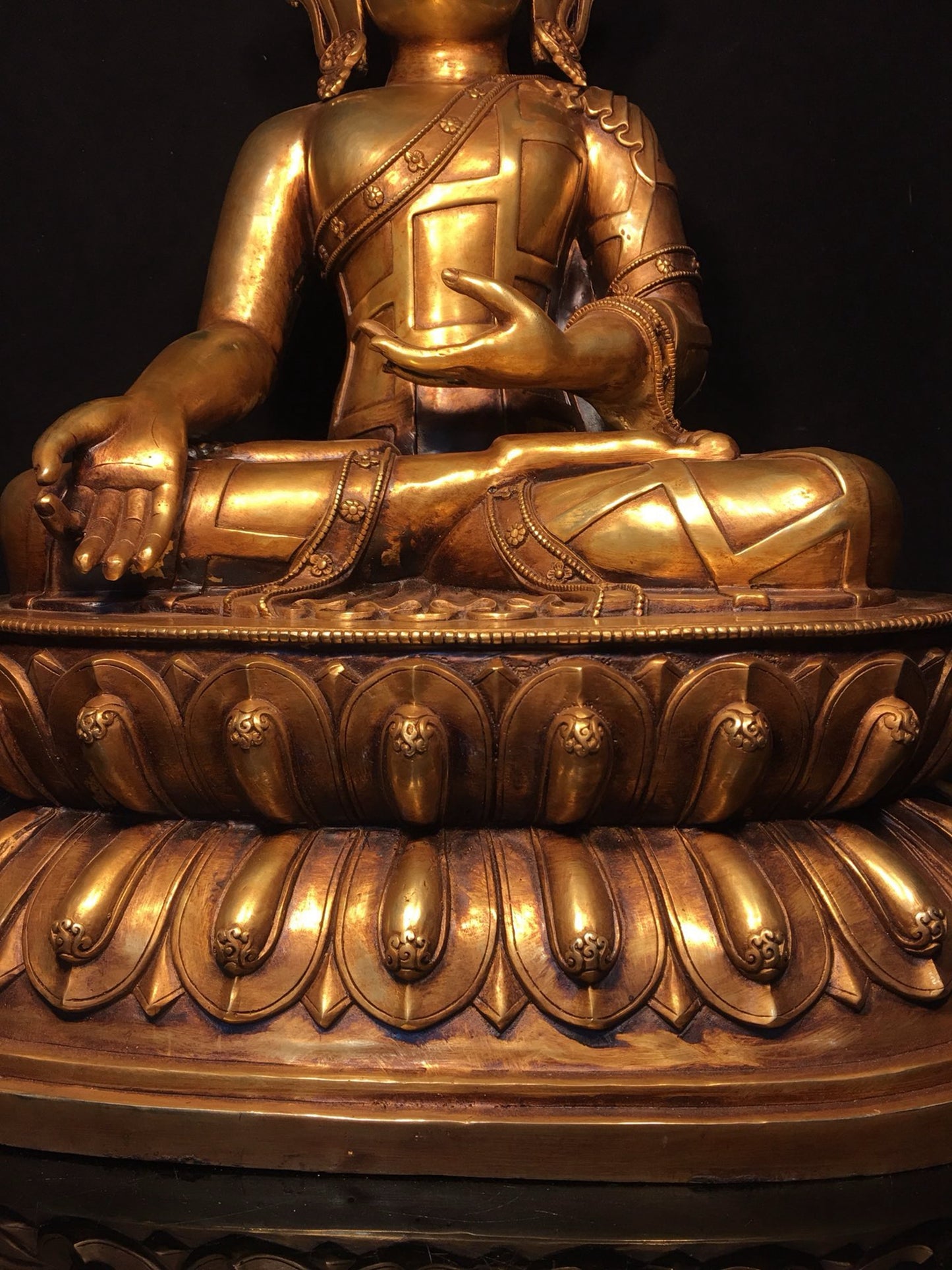 Bronze gilded statue of Guanyin Bodhisattva
