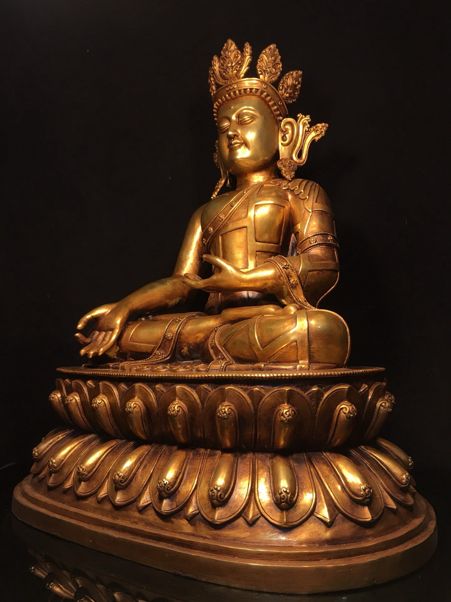 Bronze gilded statue of Guanyin Bodhisattva