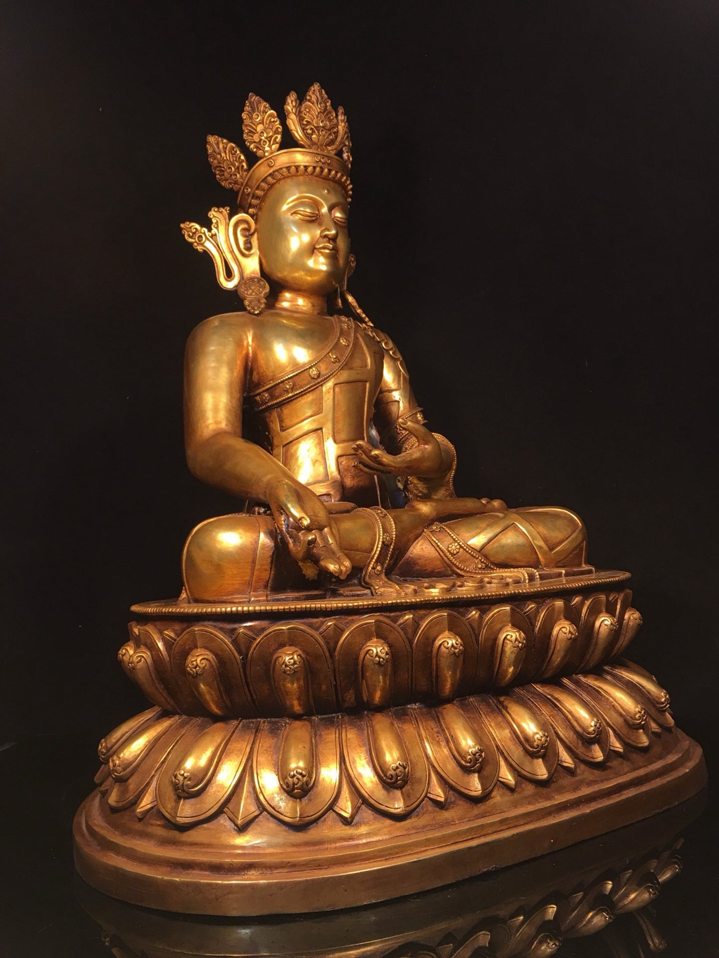 Bronze gilded statue of Guanyin Bodhisattva