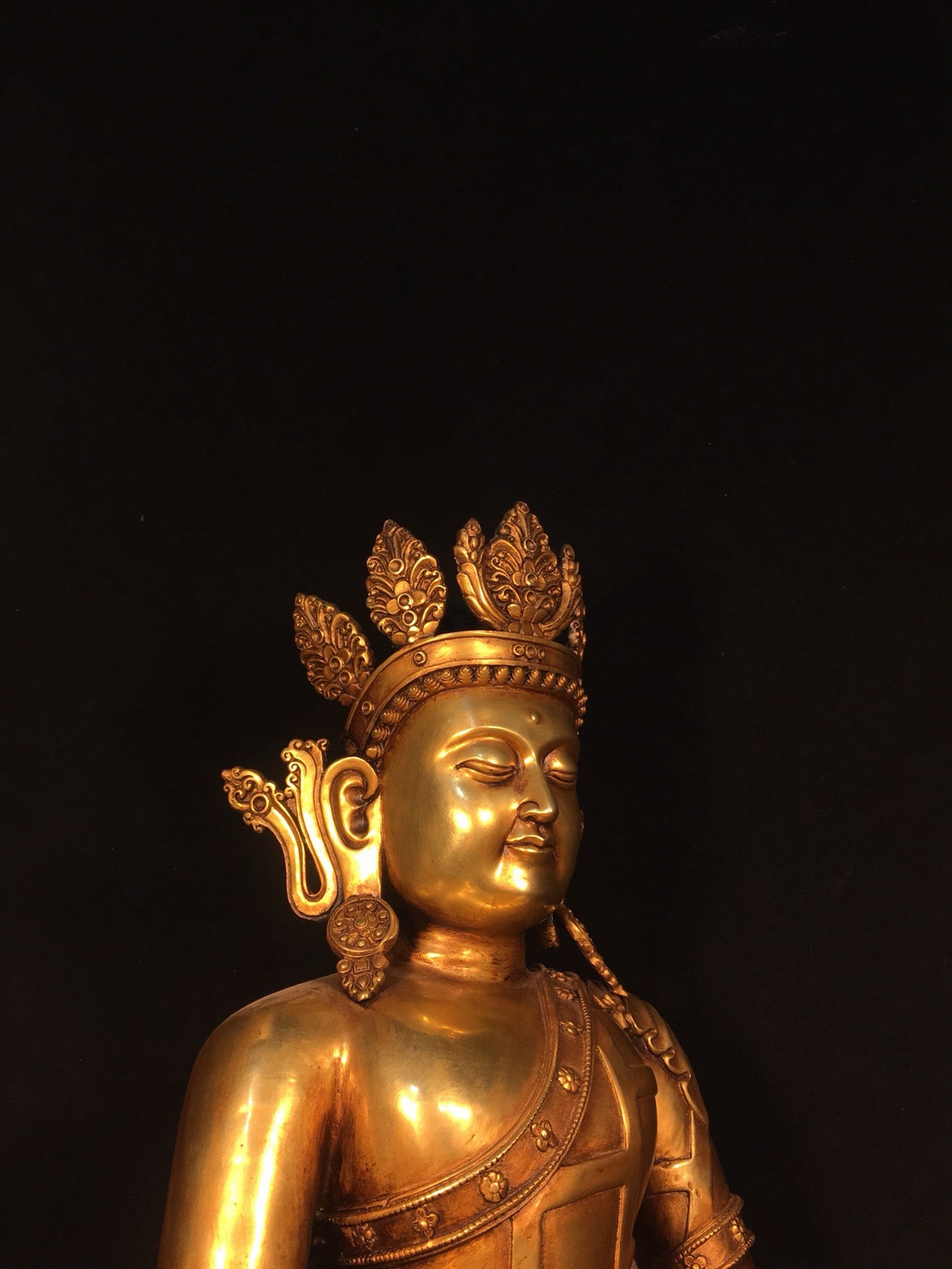 Bronze gilded statue of Guanyin Bodhisattva