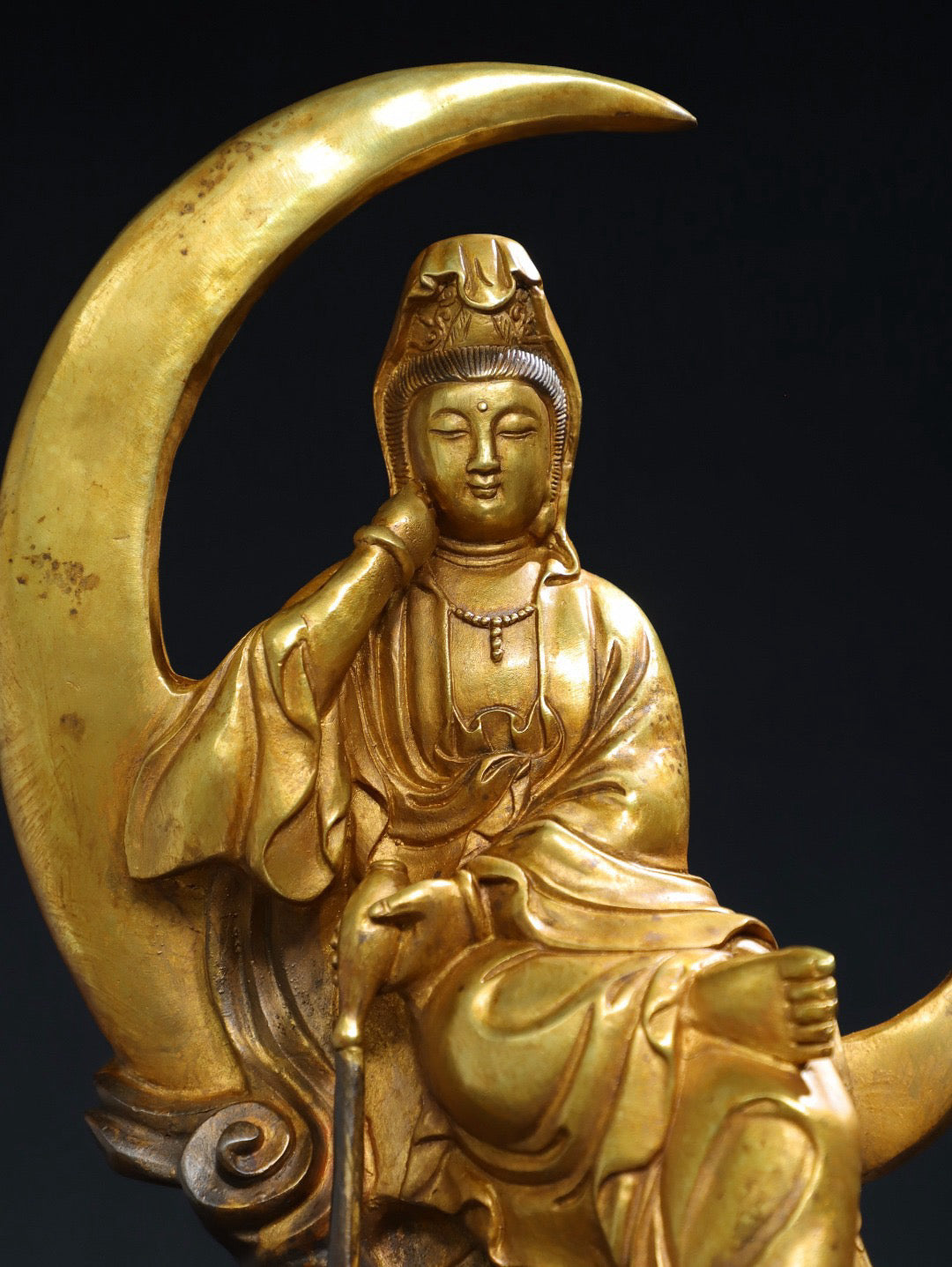Chinese antique pure copper Guanyin Buddha statue