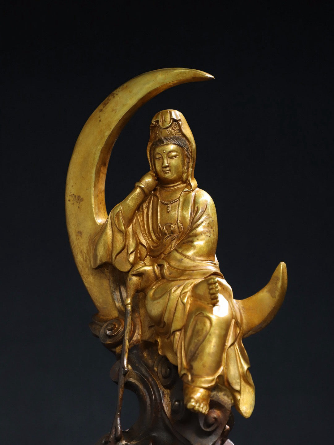 Chinese antique pure copper Guanyin Buddha statue