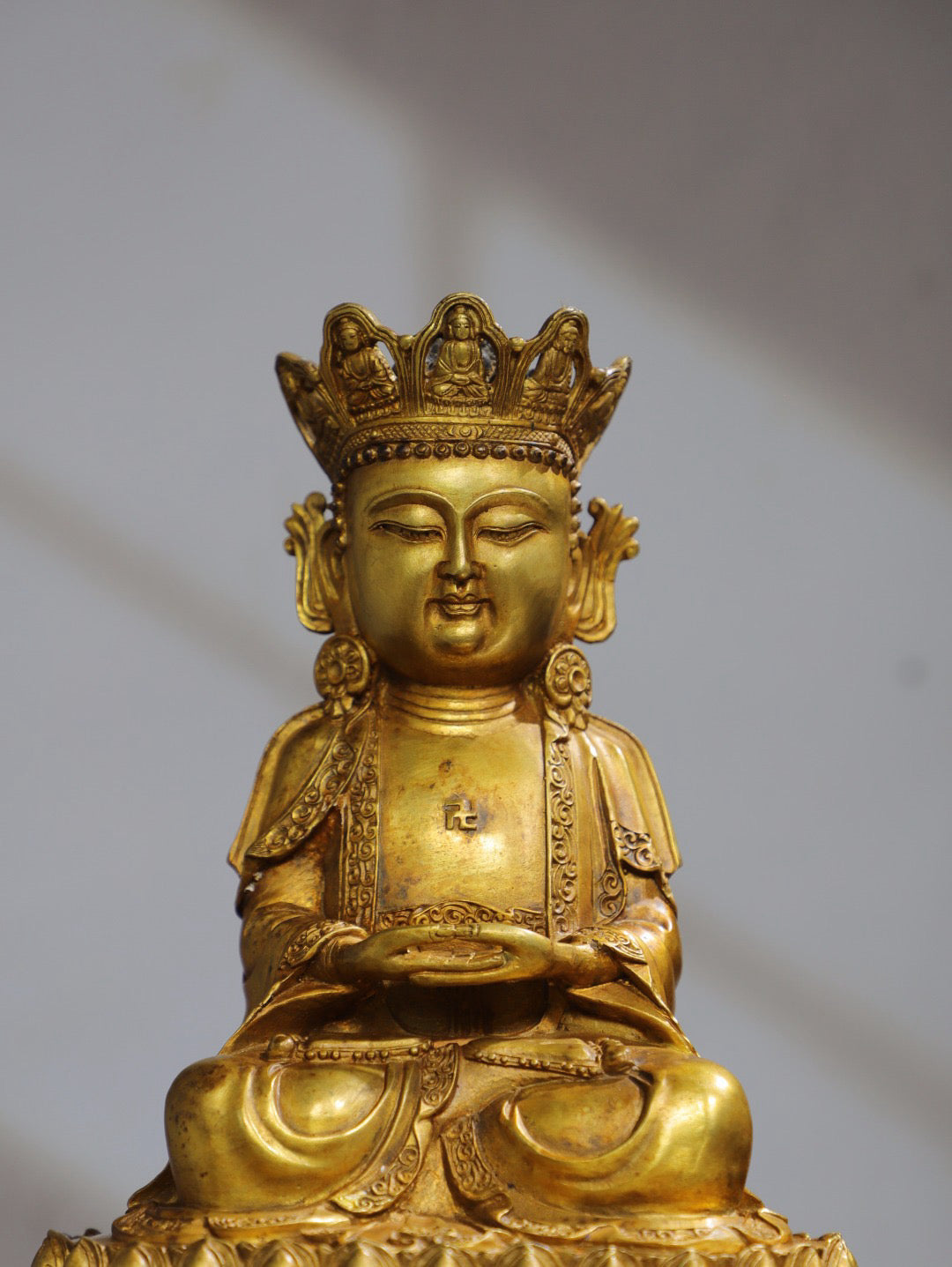 Chinese antique pure copper statue of Shakyamuni Buddha