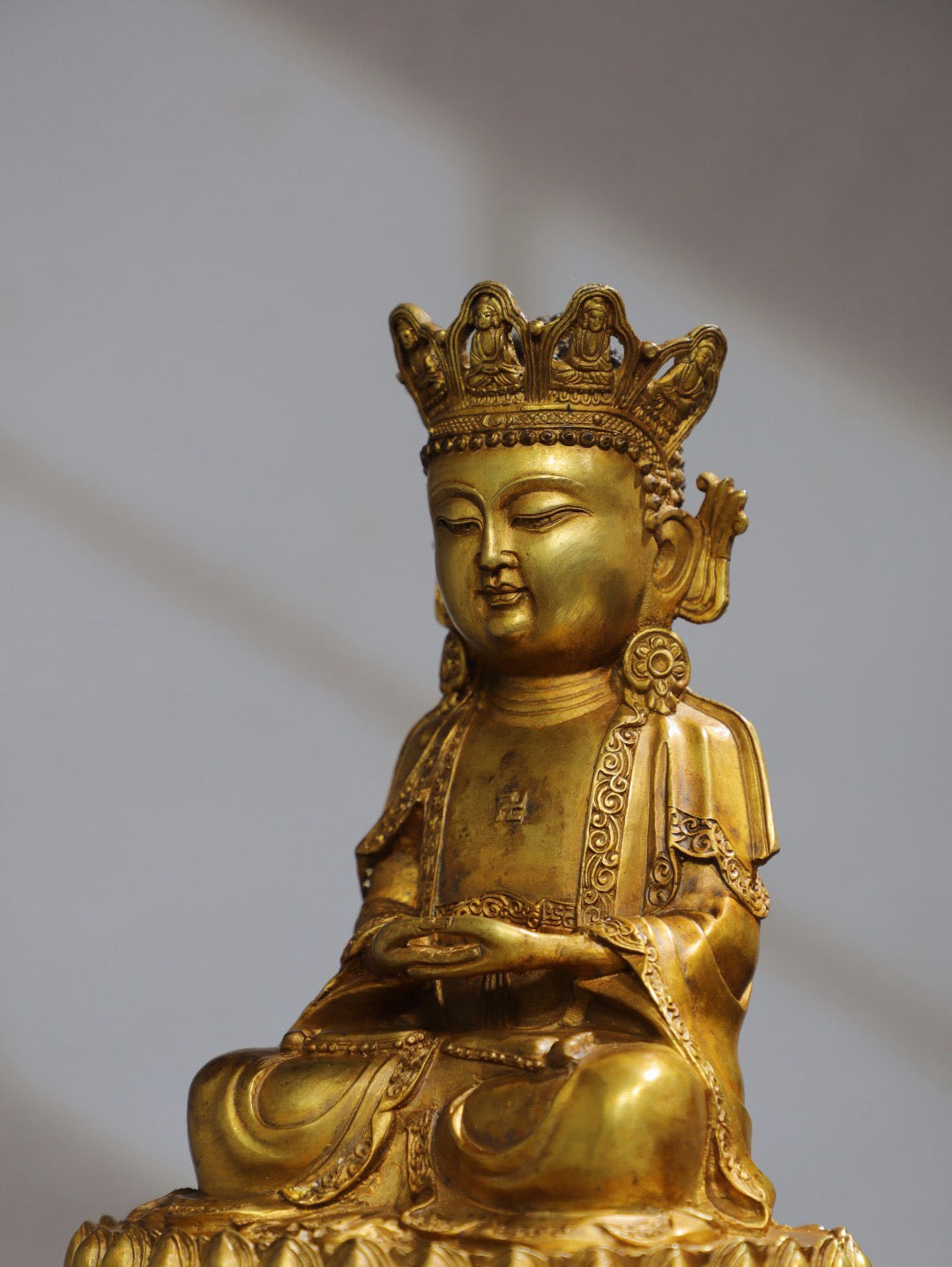 Chinese antique pure copper statue of Shakyamuni Buddha