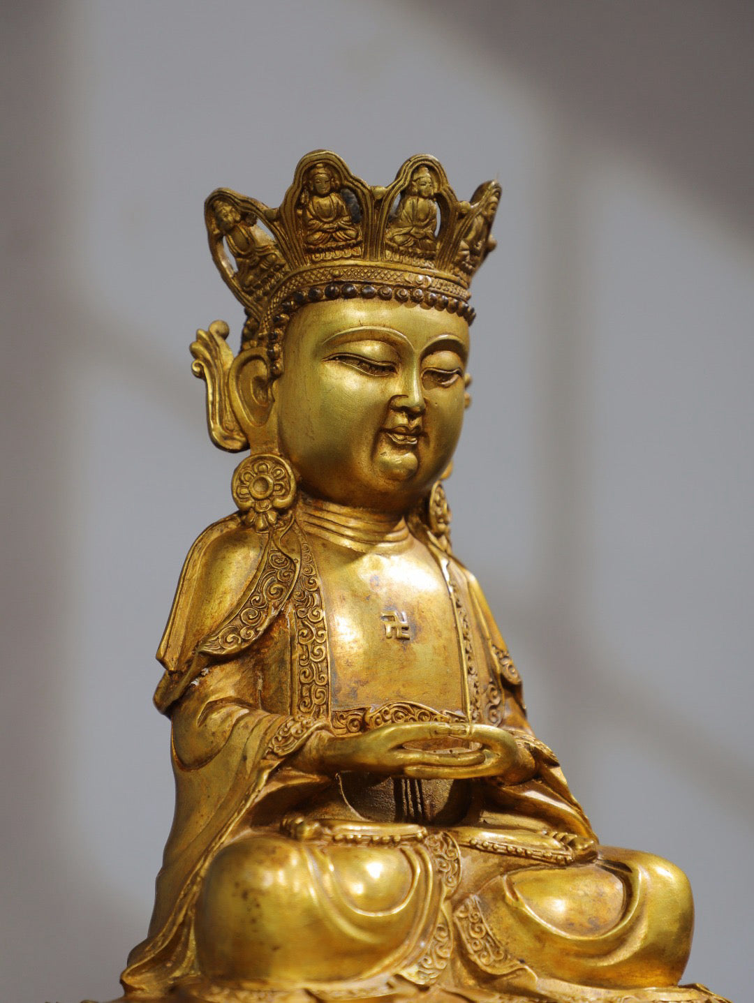 Chinese antique pure copper statue of Shakyamuni Buddha