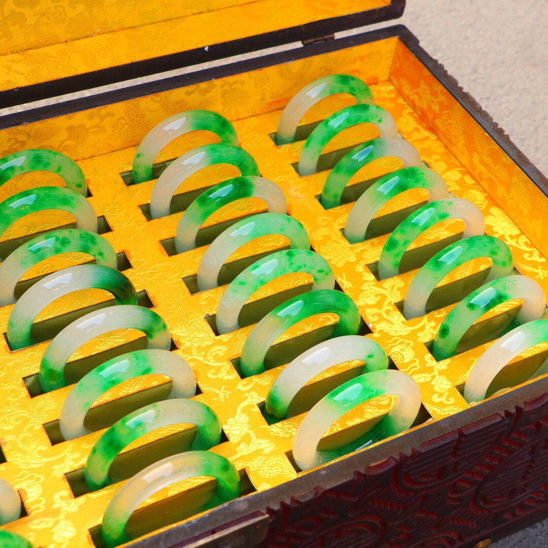 One box of Chinese antique high ice floating green round bracelet