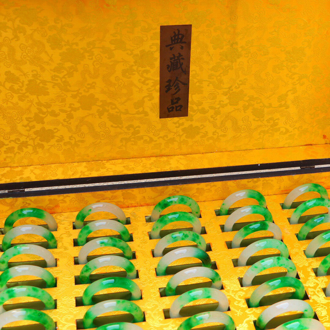 One box of Chinese antique high ice floating green round bracelet