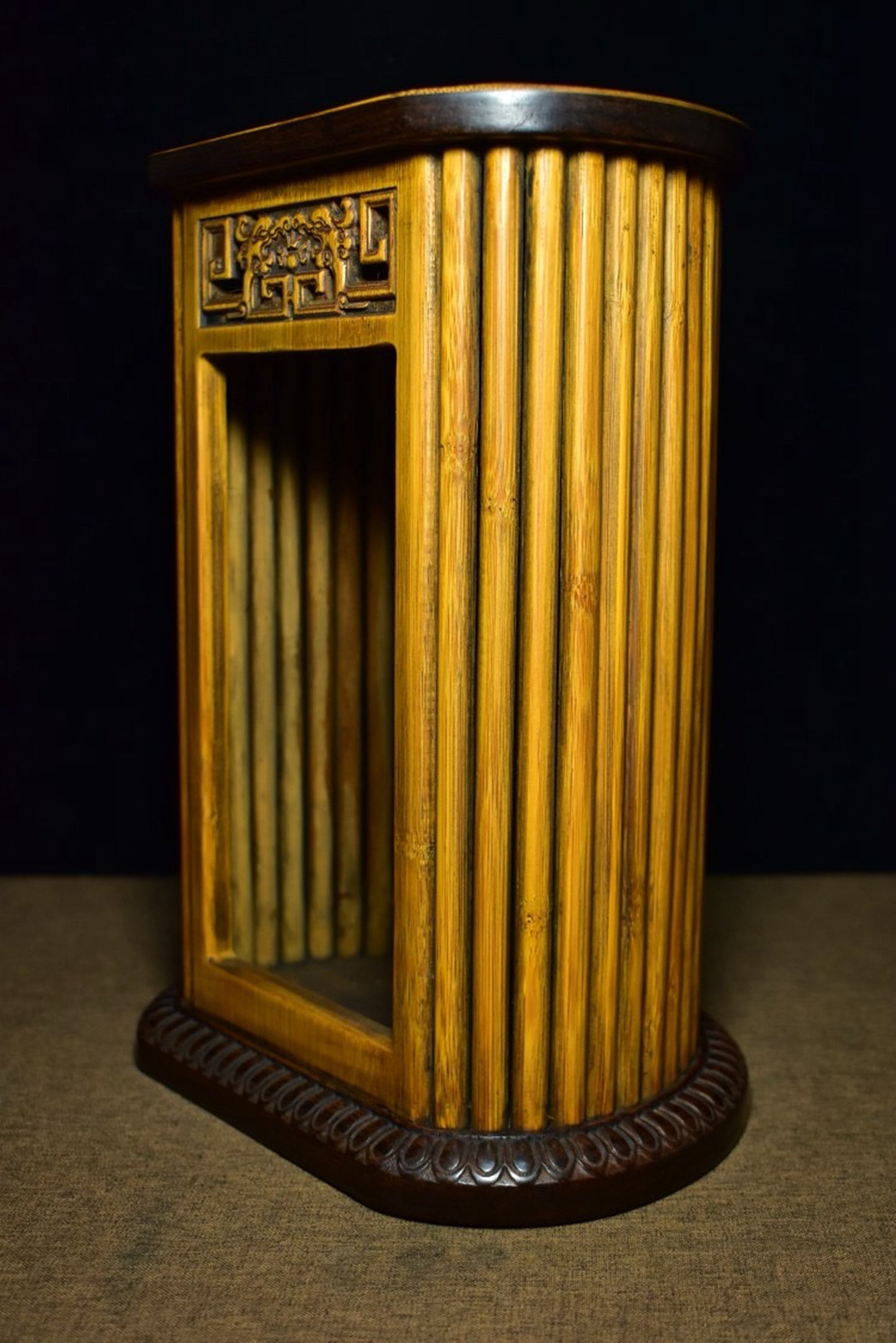 Black sandalwood inlaid carved bamboo spring Buddha niche