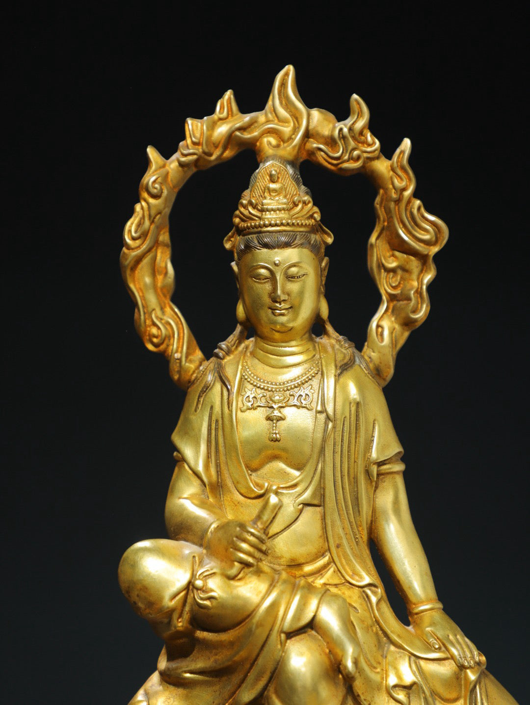 Bronze gilded Guanyin Buddha statue
