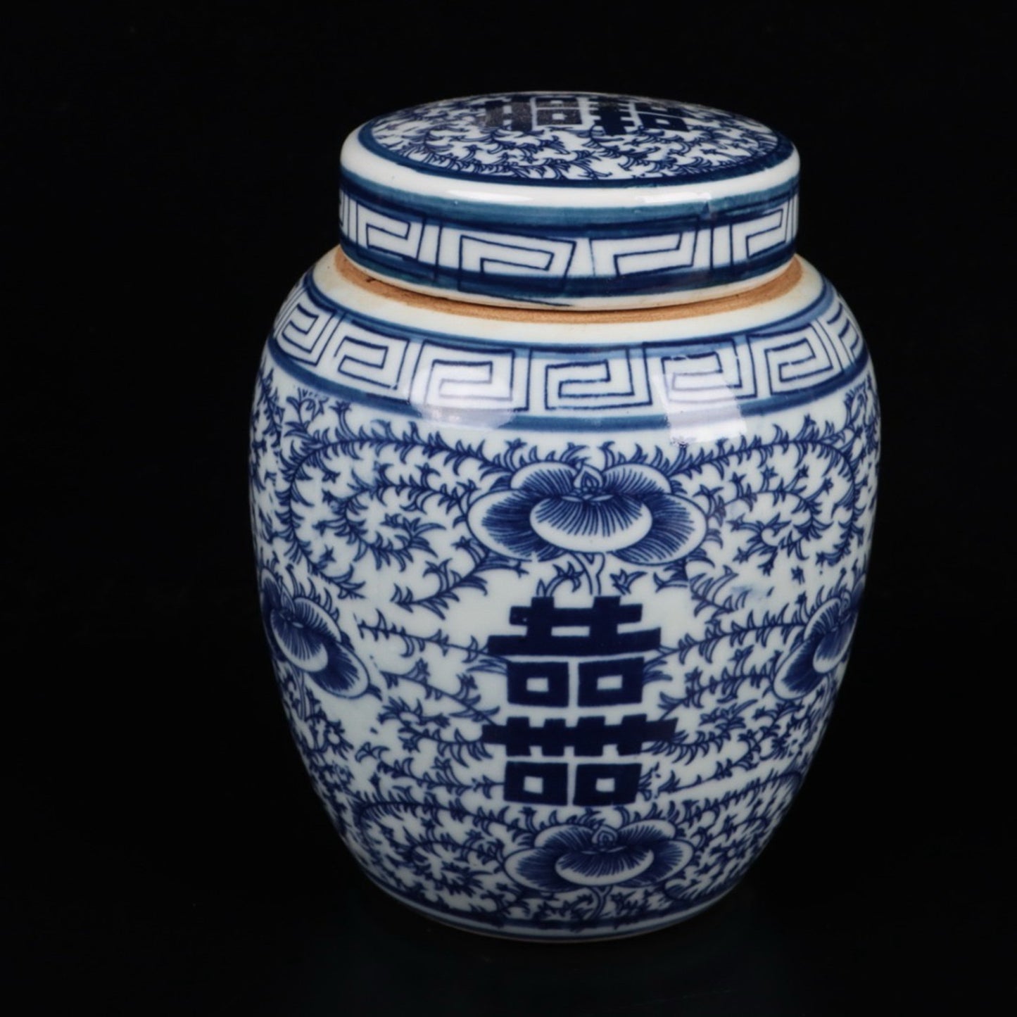 Blue and white happiness shaped lid jar