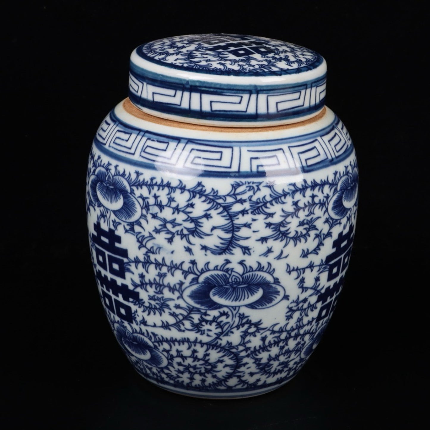 Blue and white happiness shaped lid jar