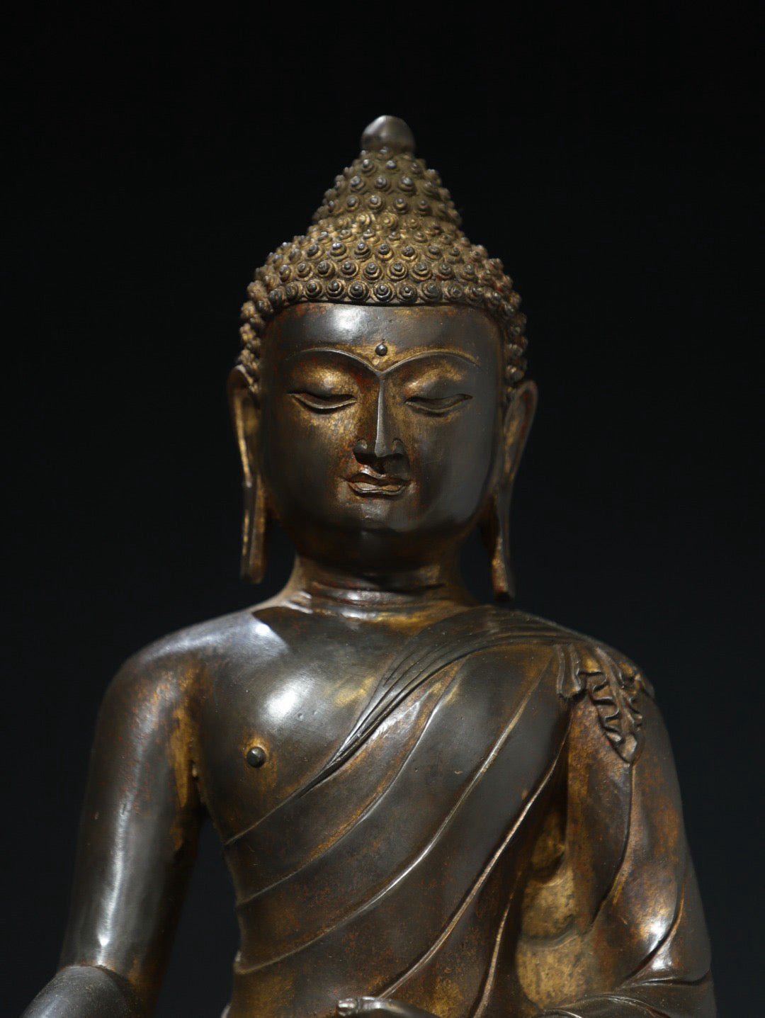 Chinese antique pure copper Buddha statue of the Great Sun Tathagata