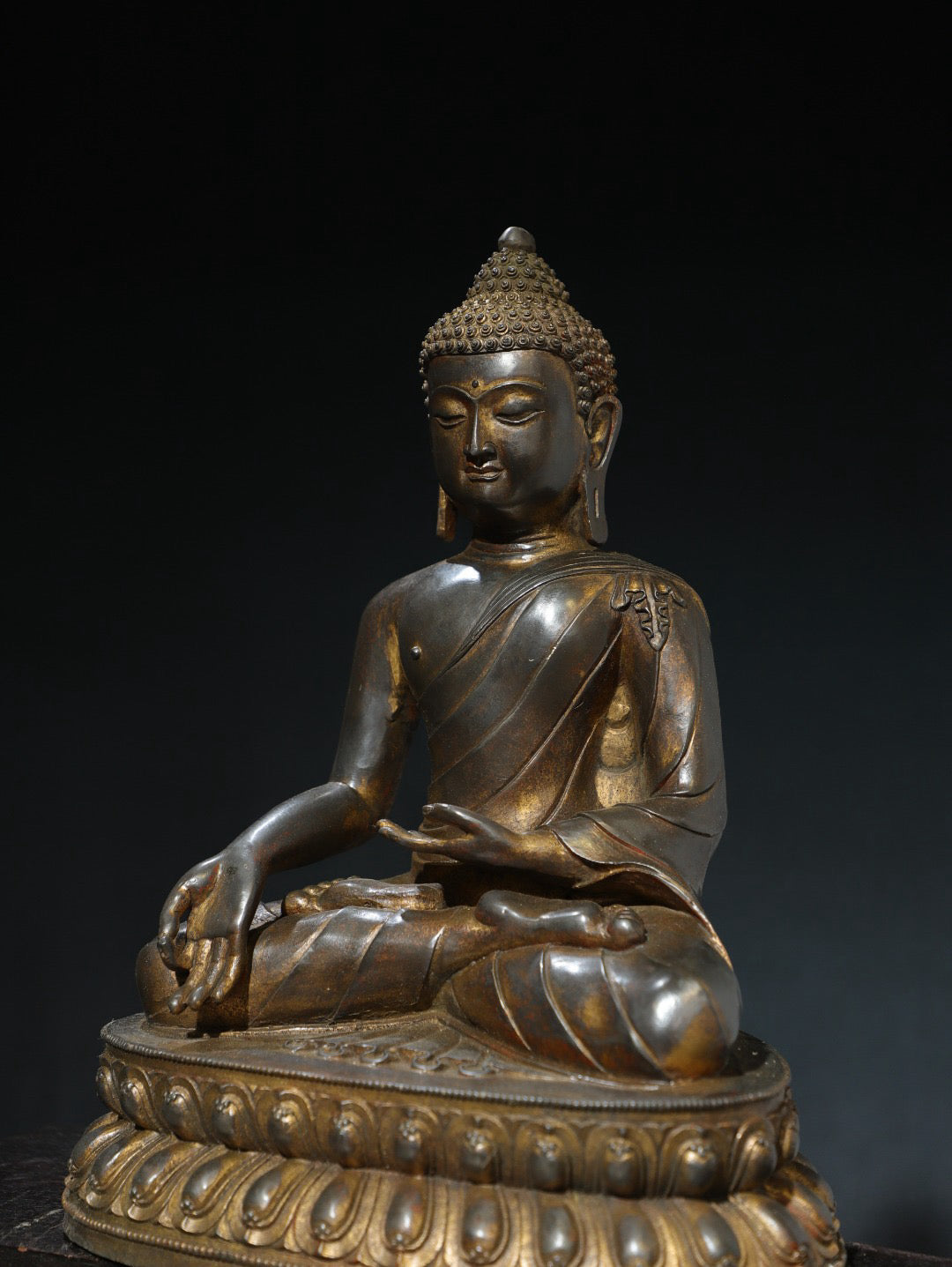 Chinese antique pure copper Buddha statue of the Great Sun Tathagata
