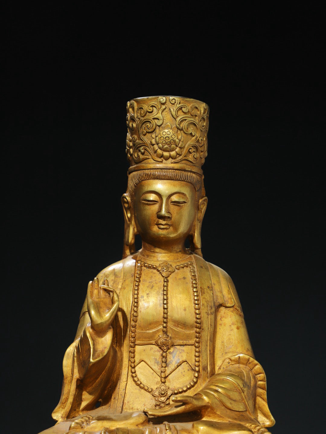 Bronze gilded Guanyin Buddha statue