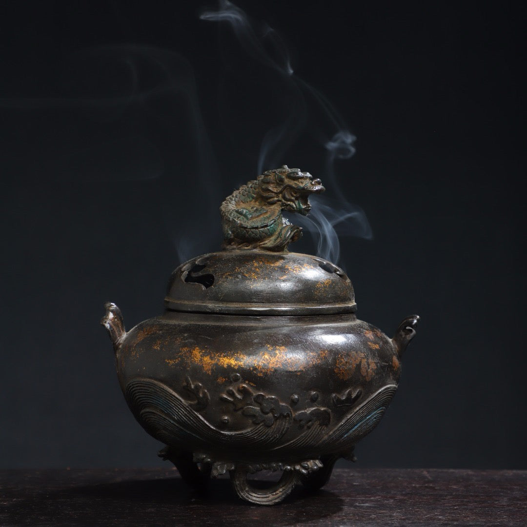 Chinese antique pure copper [dragon cover] incense burner