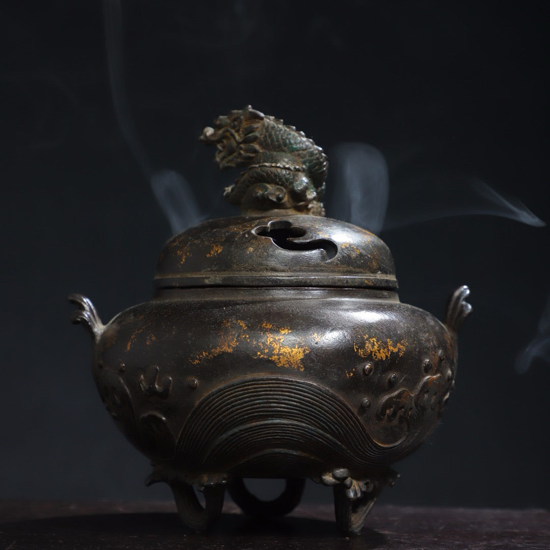 Chinese antique pure copper [dragon cover] incense burner