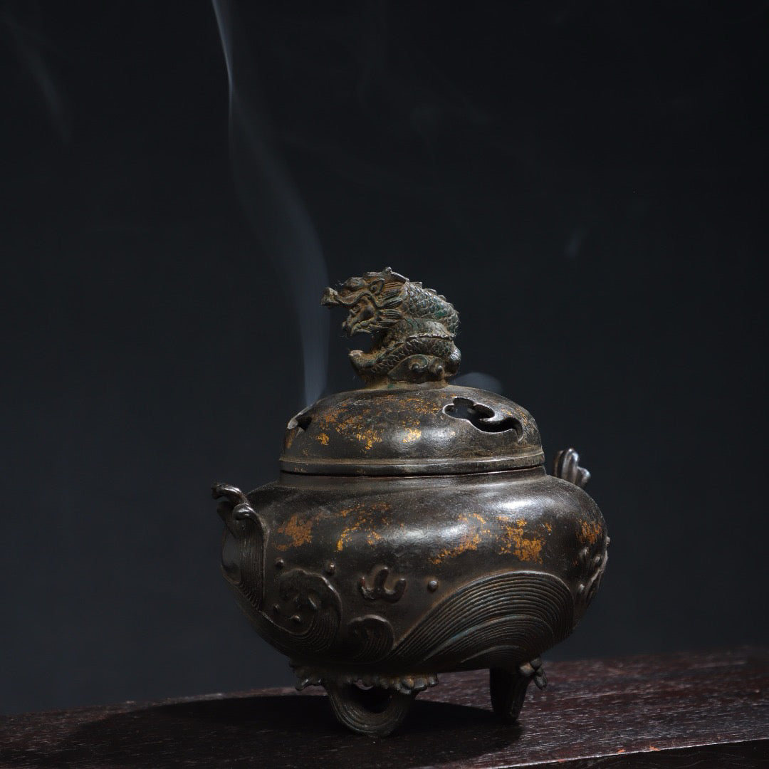 Chinese antique pure copper [dragon cover] incense burner