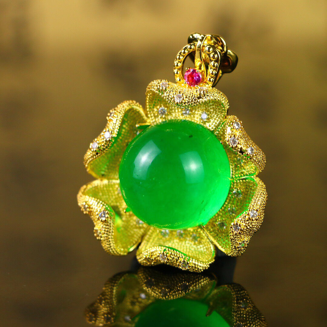 Chinese antique high ice pendant