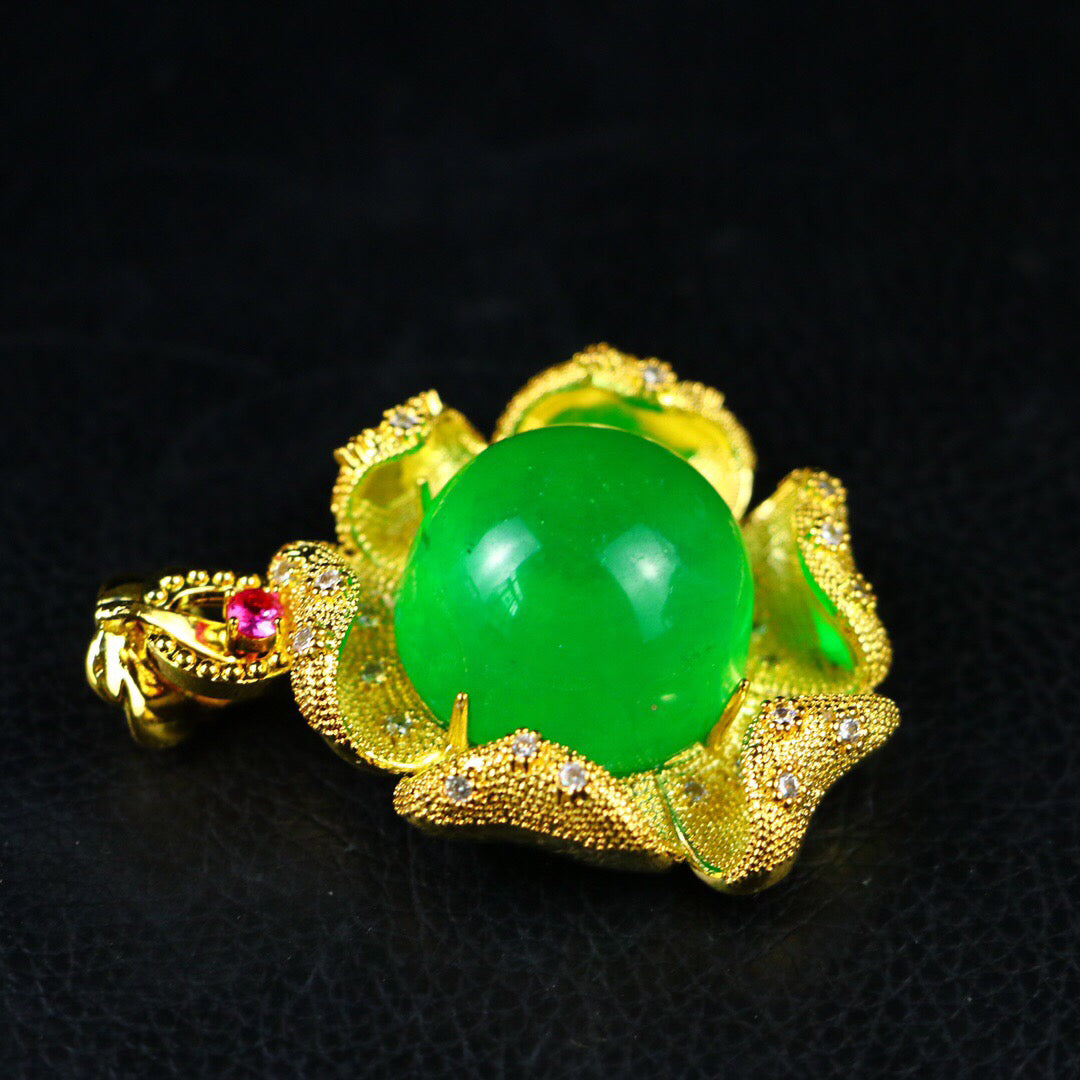 Chinese antique high ice pendant