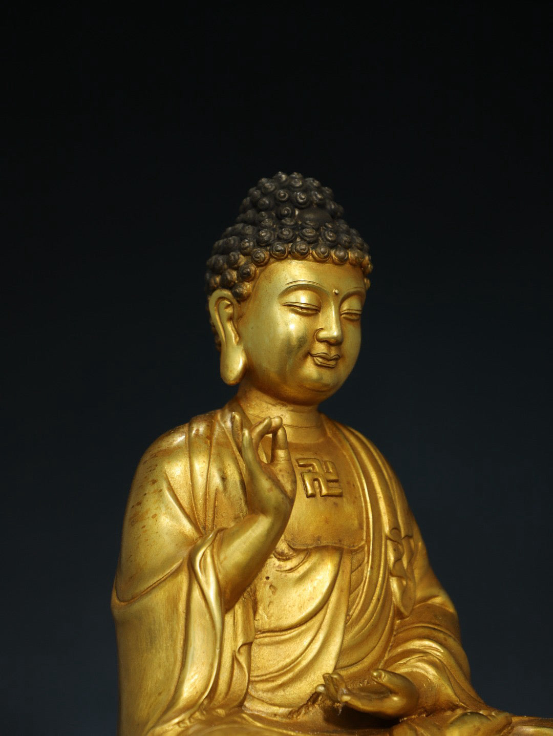 Chinese antique pure copper Buddha statue of the Great Sun Tathagata
