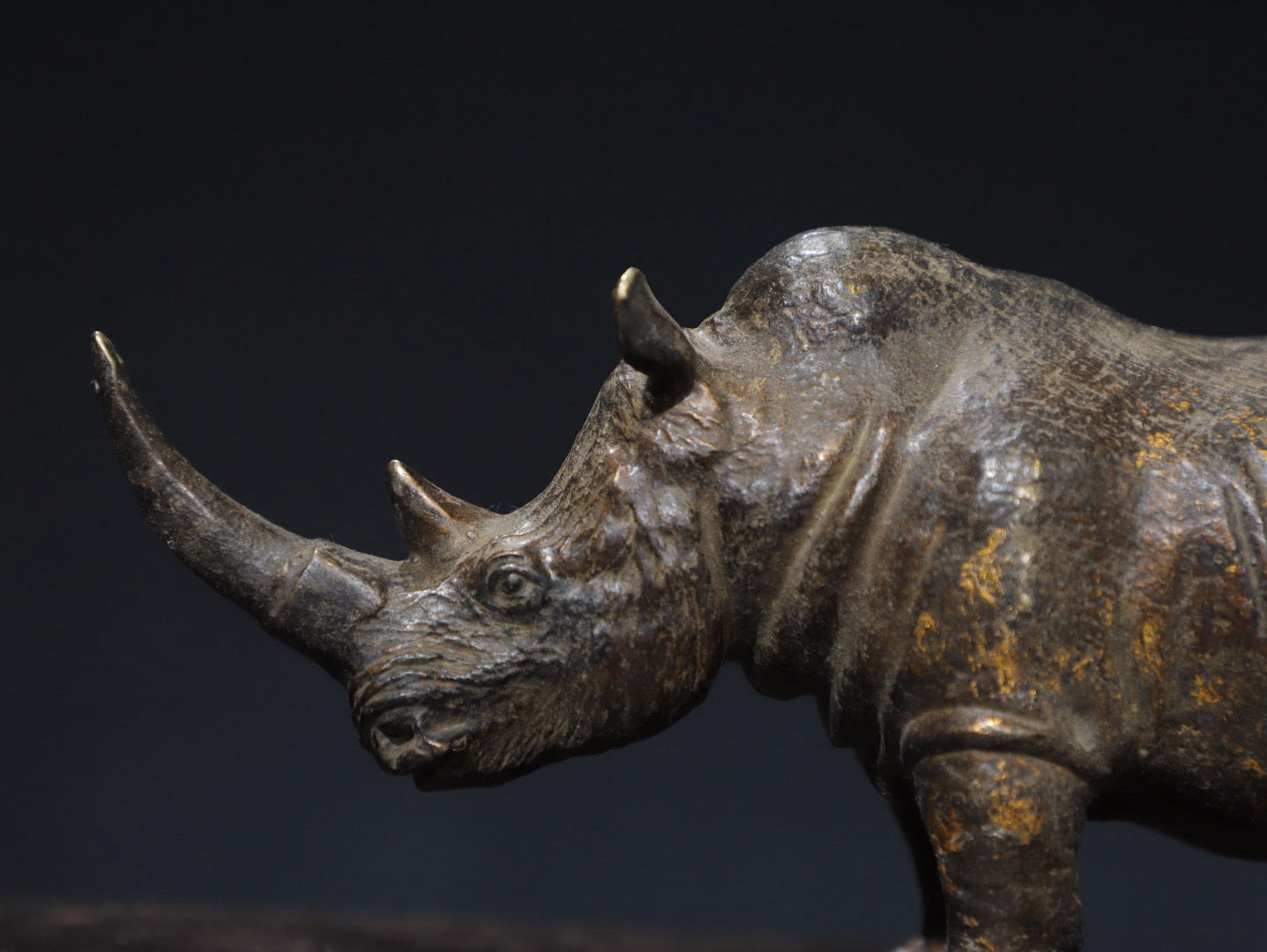 Chinese antique pure copper rhinoceros ornament
