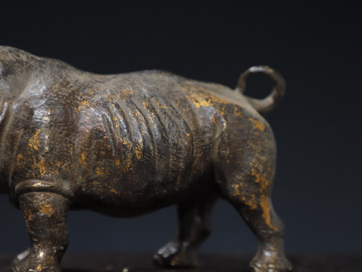 Chinese antique pure copper rhinoceros ornament