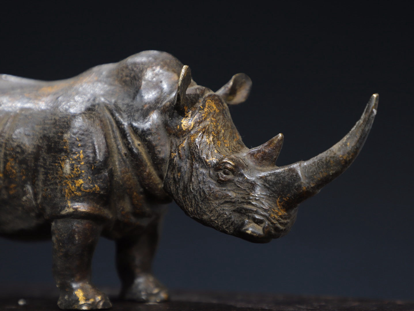 Chinese antique pure copper rhinoceros ornament