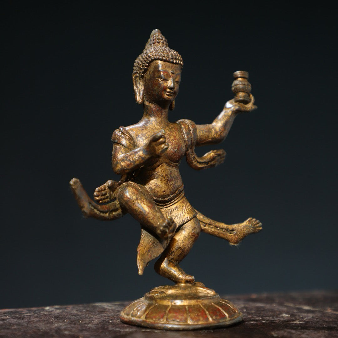 Bronze mud and gold Buddha statues