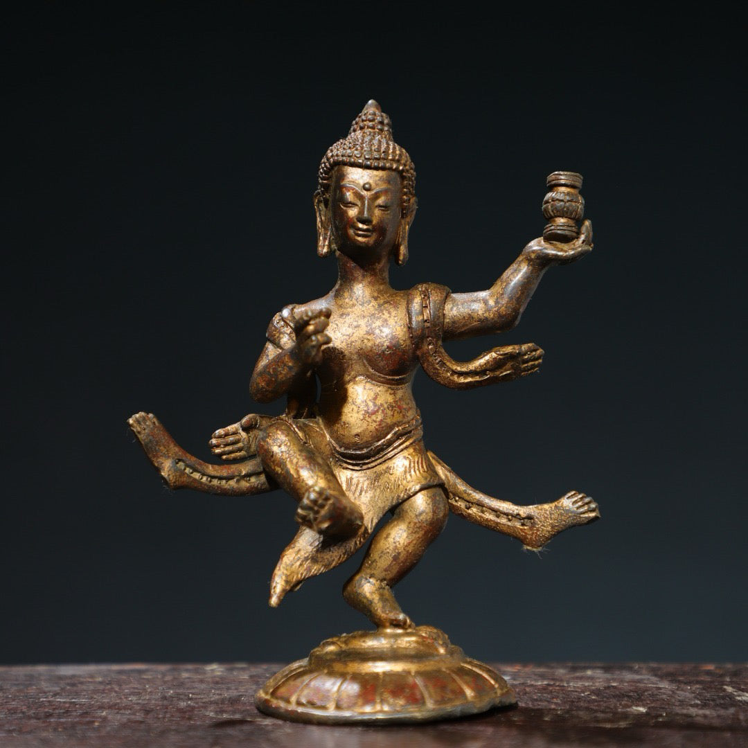 Bronze mud and gold Buddha statues