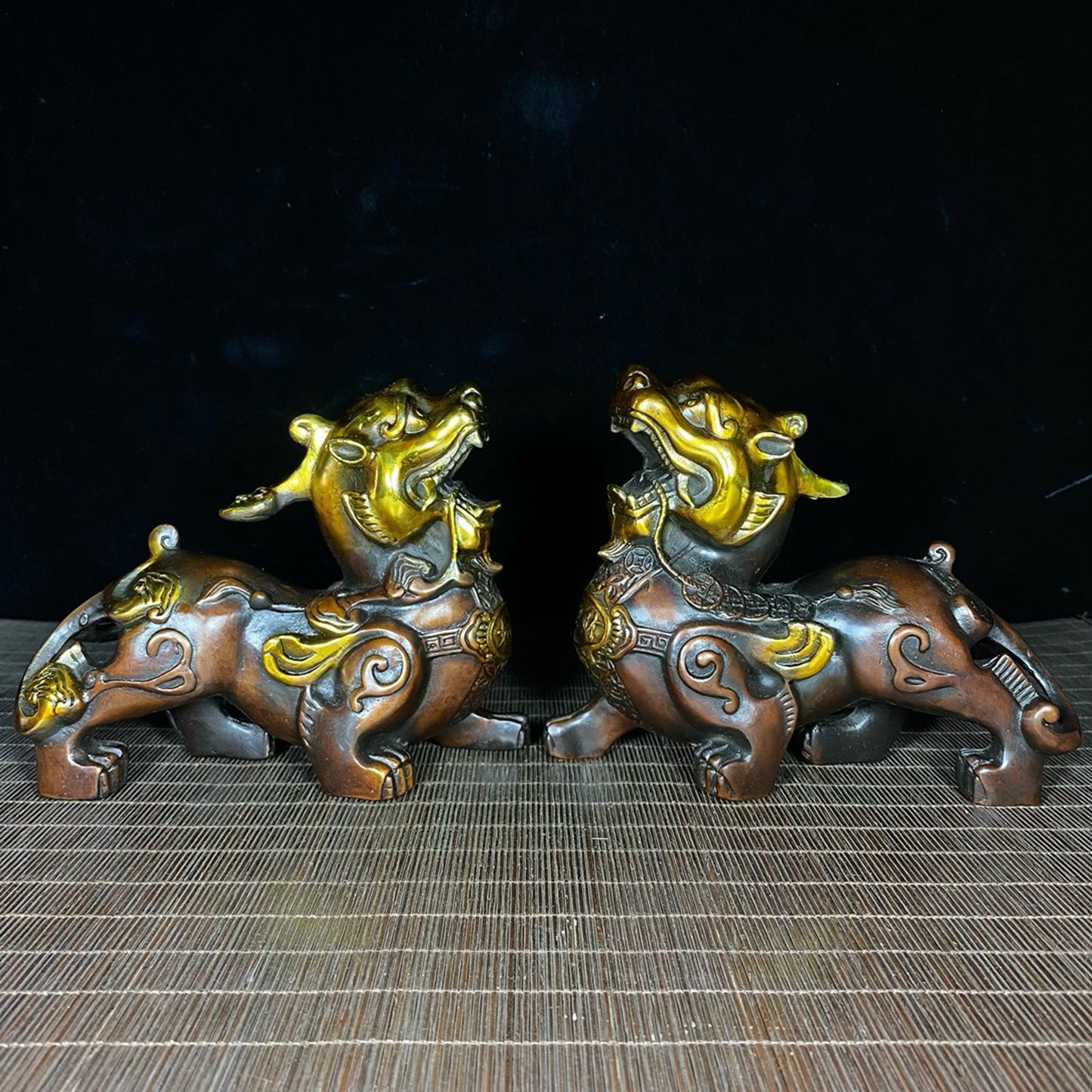 A pair of pure copper gilded lucky Pixiu to attract wealth