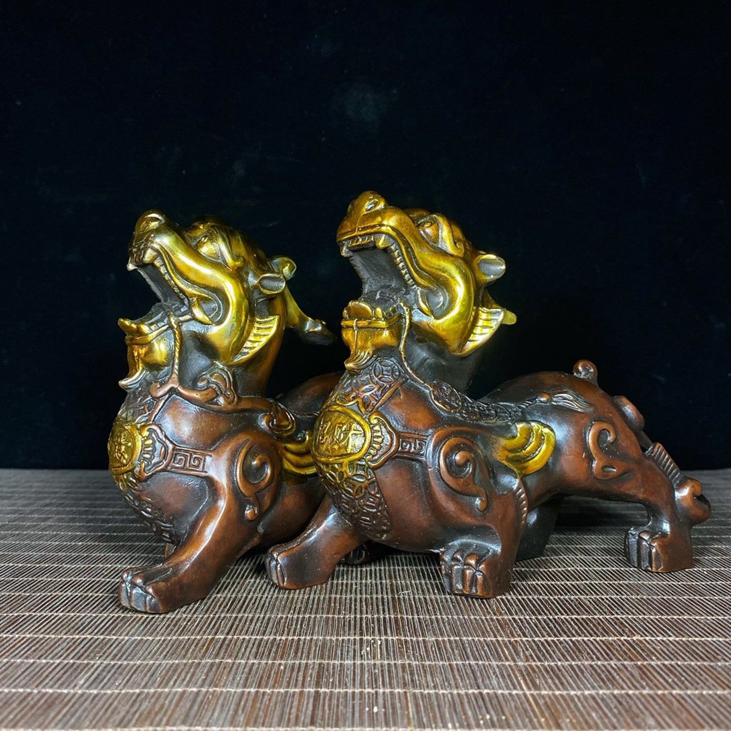 A pair of pure copper gilded lucky Pixiu to attract wealth