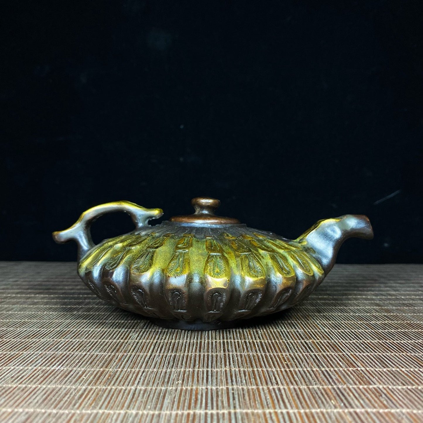 Pure copper gilded peacock open screen teapot