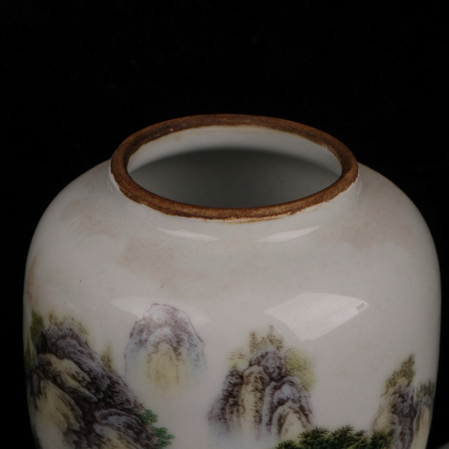 Pink serene and far-reaching patterned small tea jar