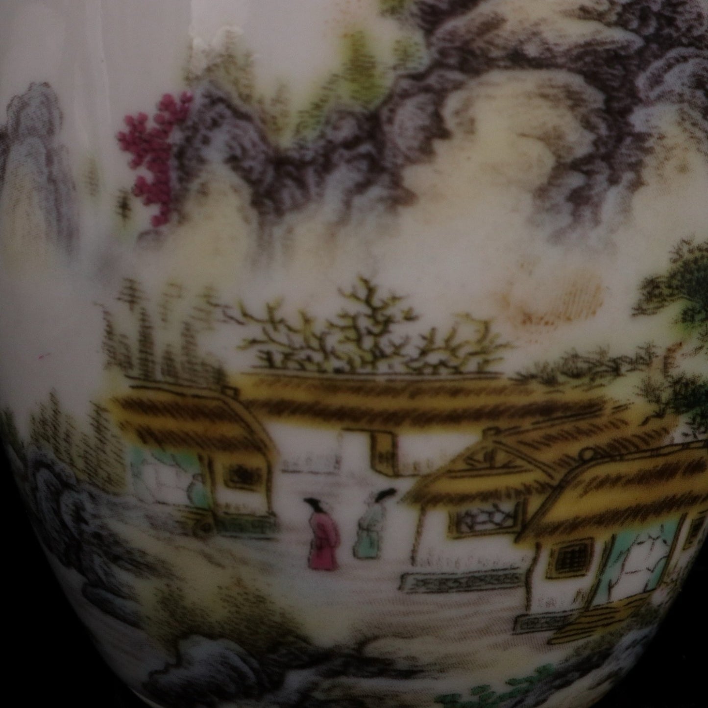 Pink serene and far-reaching patterned small tea jar