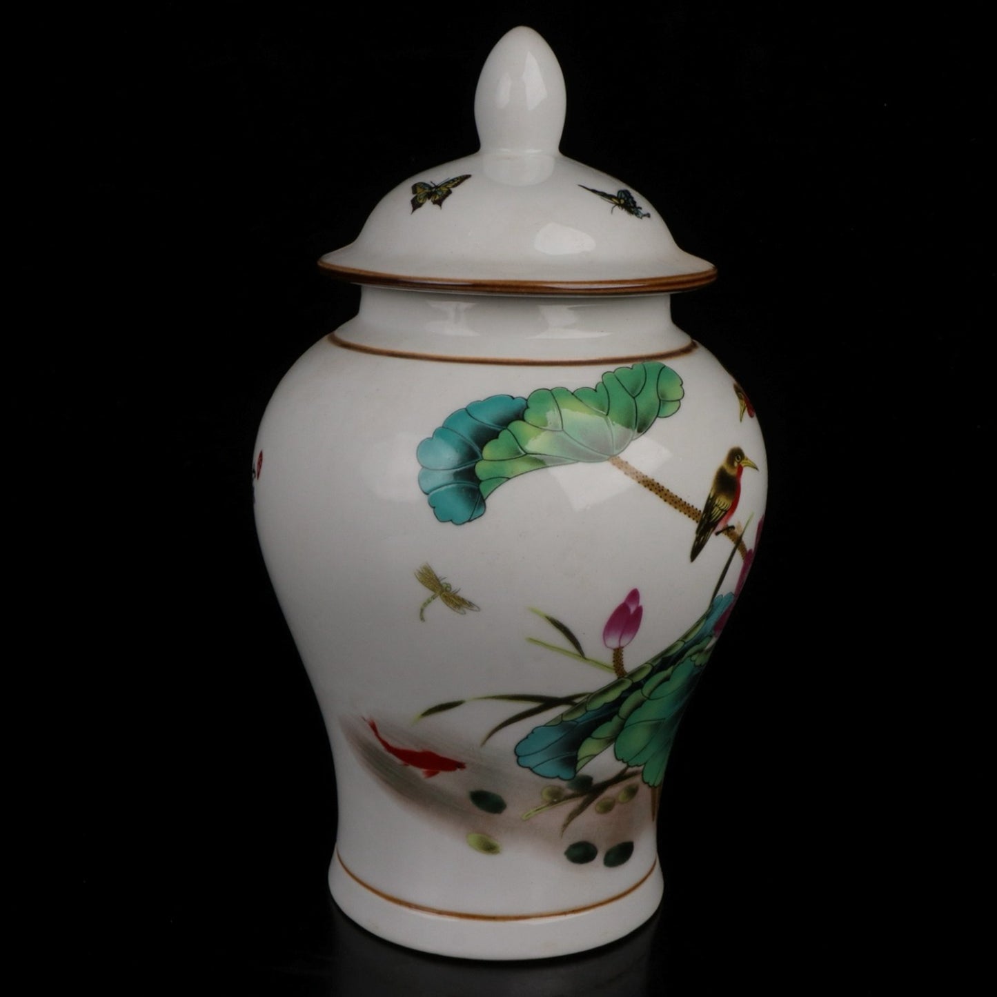 Blue and White Home and Wanshixing Pattern General Jar