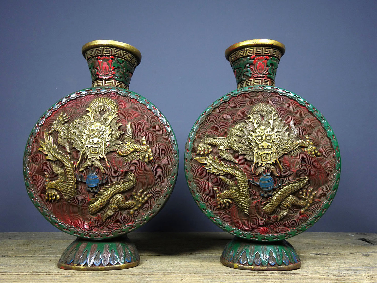 Chinese antique lacquerware painted with gold and paired with bottles