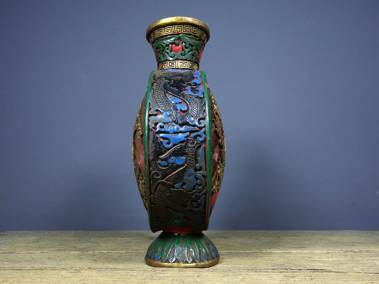 Chinese antique lacquerware painted with gold and paired with bottles