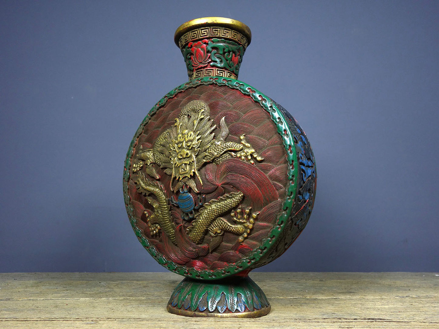 Chinese antique lacquerware painted with gold and paired with bottles