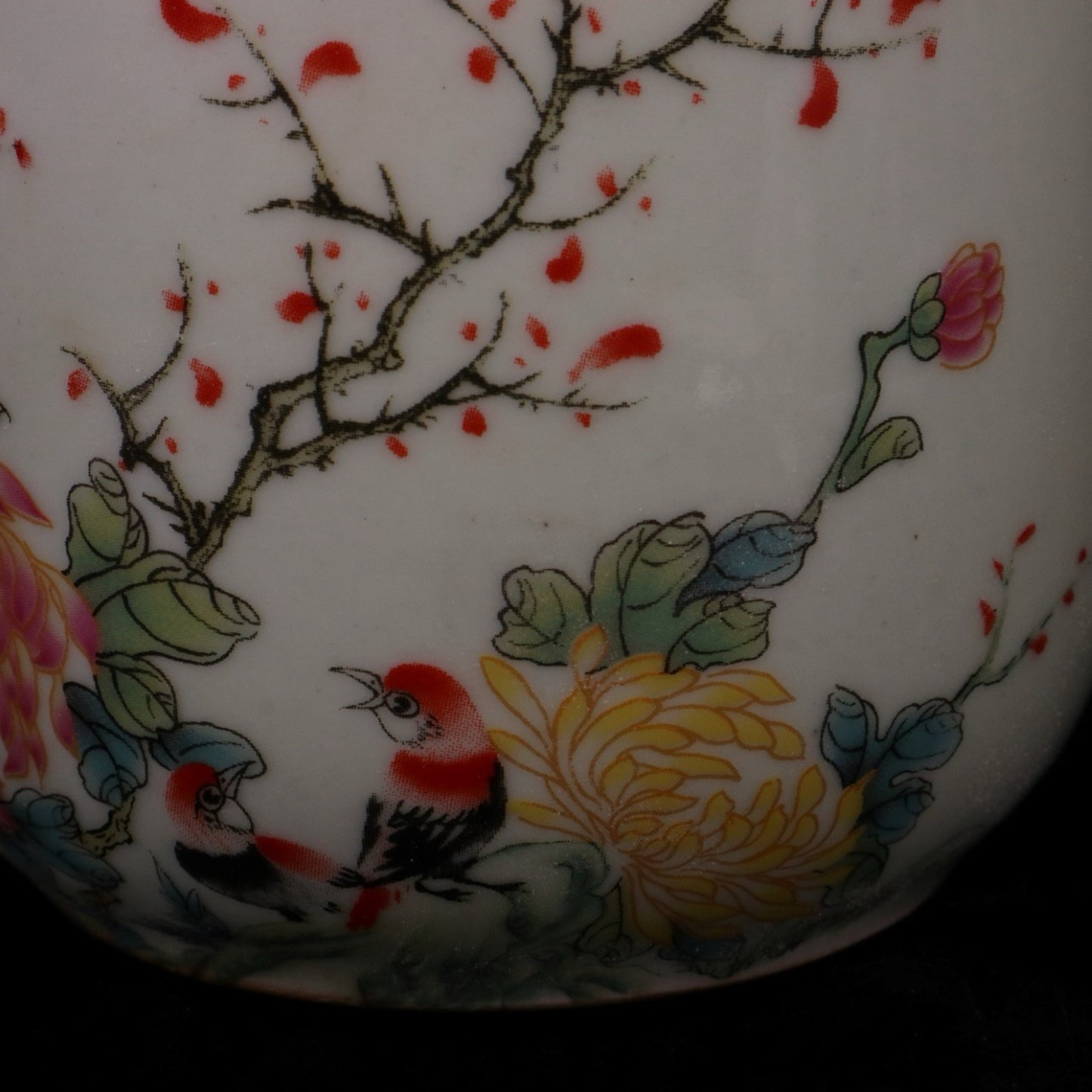 Pink flower and bird patterned small ginseng jar