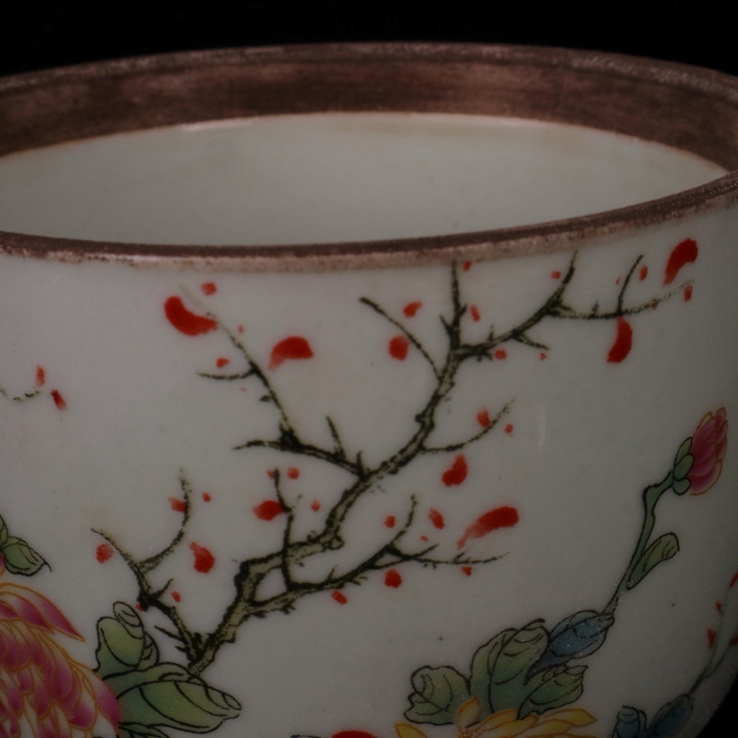 Pink flower and bird patterned small ginseng jar