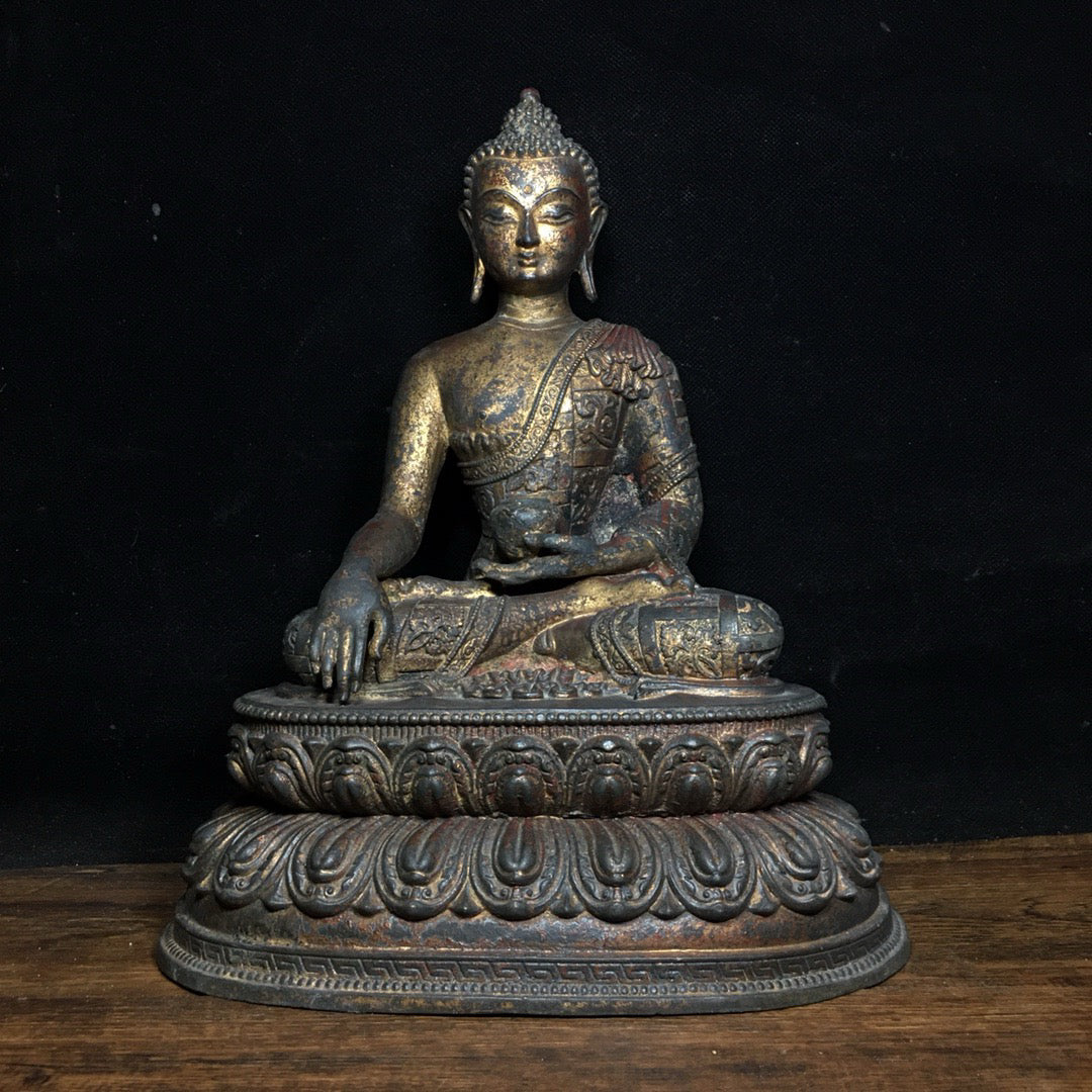 Chinese antique pure copper ornaments of Shakyamuni Buddha