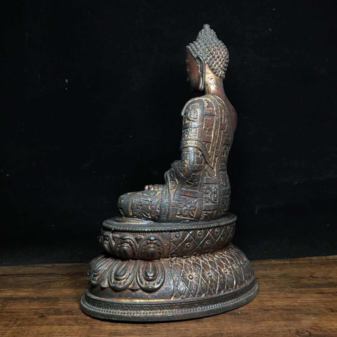 Chinese antique pure copper ornaments of Shakyamuni Buddha