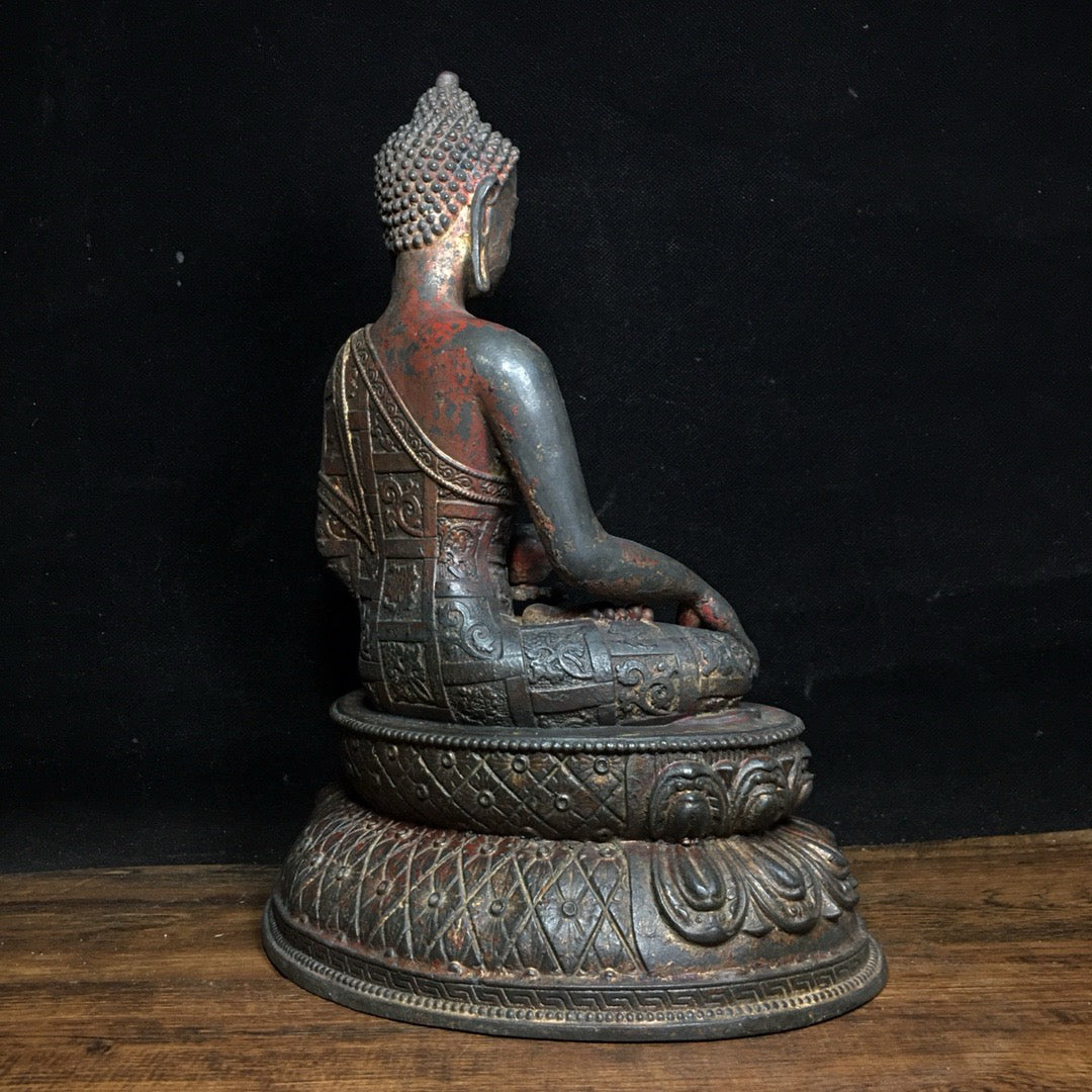 Chinese antique pure copper ornaments of Shakyamuni Buddha