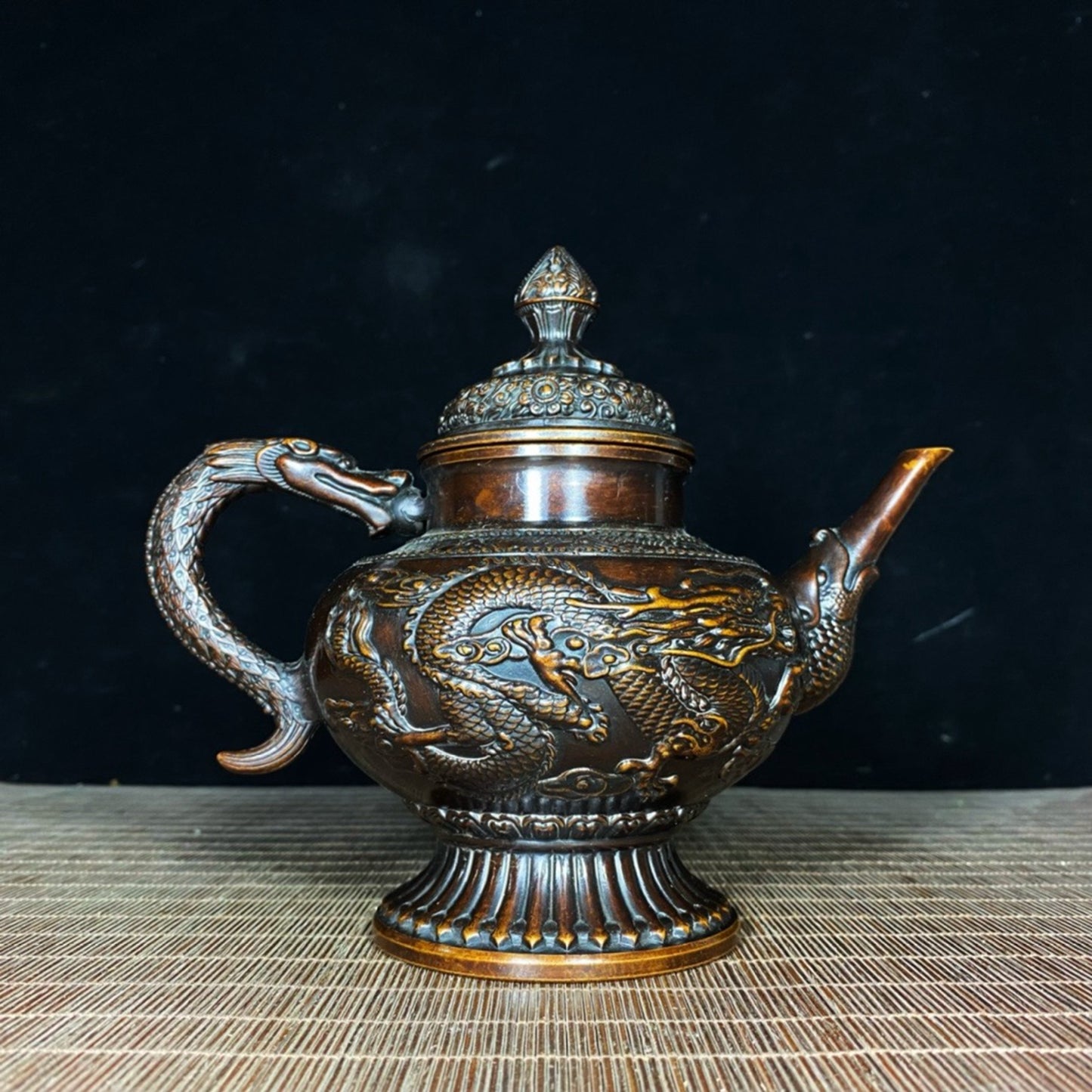 Pure copper relief dragon and phoenix teapot