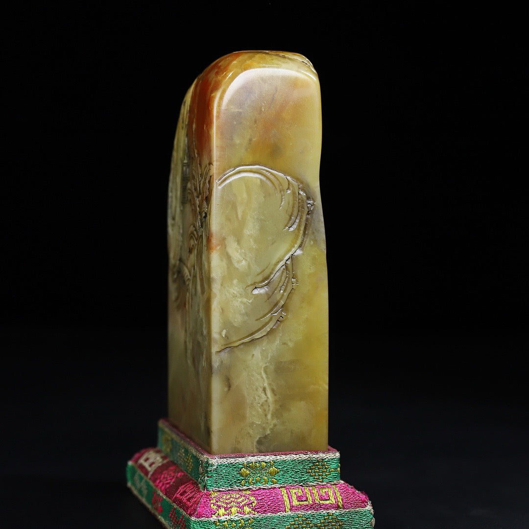 Shoushan Stone [Fragrant Mountain Meeting Friends] Landscape Figure Bo Yi Seal Decoration