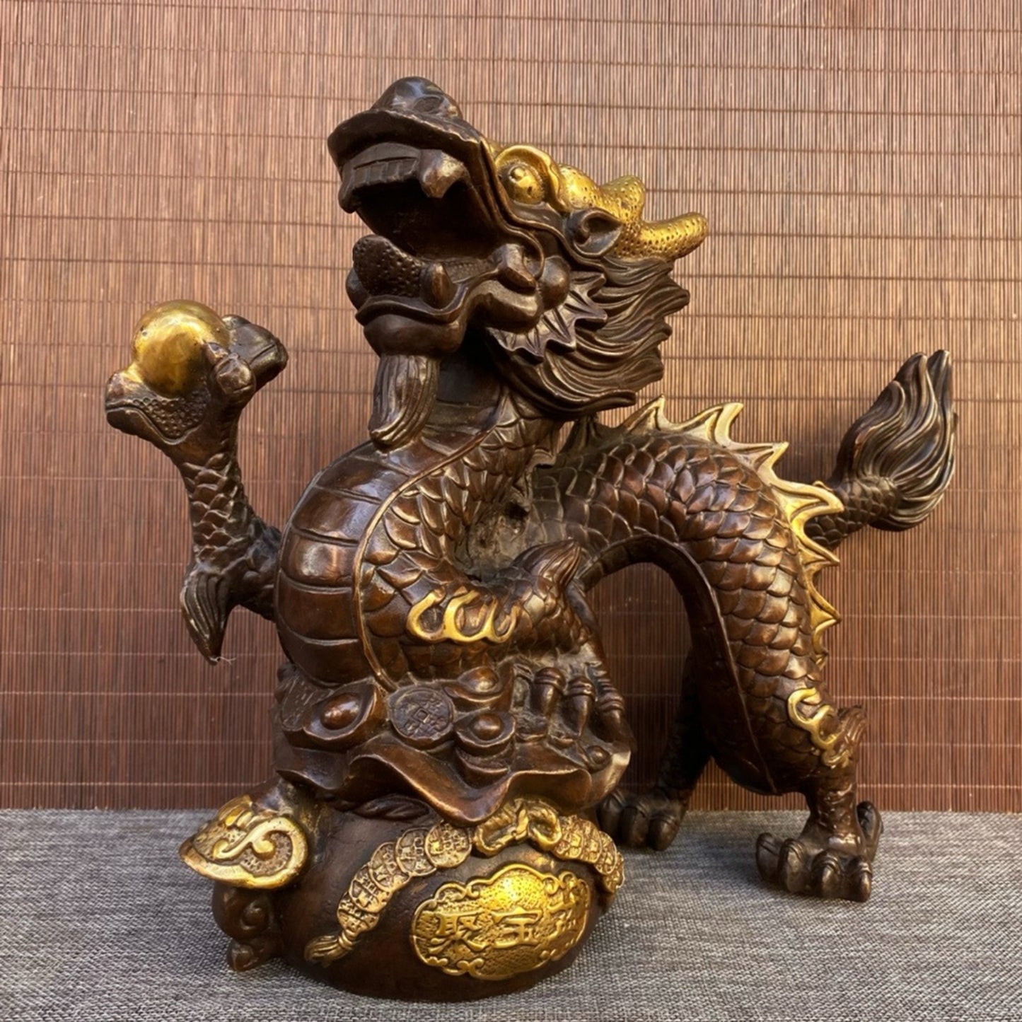 Pure copper gilded Ruyi Feng Shui Jubao Pen Dragon