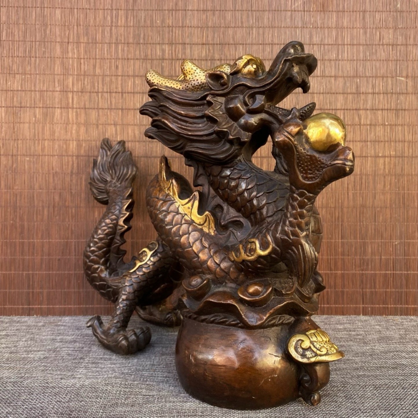 Pure copper gilded Ruyi Feng Shui Jubao Pen Dragon
